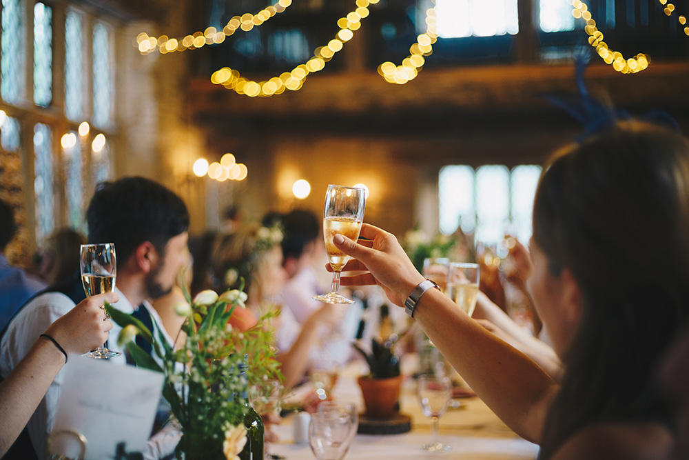 Toast porté lors d'une fête